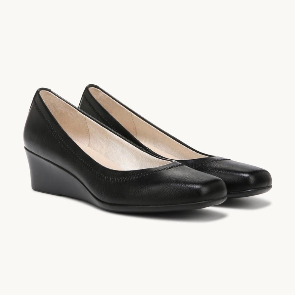 Life Stride Groovy Slip On Wedge Pump Heels - NWT